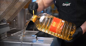 Куда «уходит» масло и можно ли держать его «открытым»: полезные советы от CARGILL про фритюр